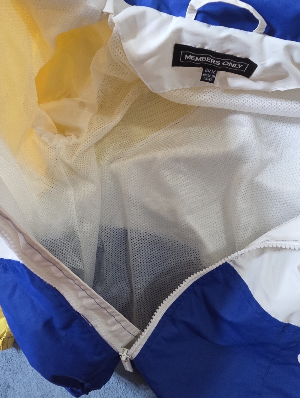Members Only Youth 10/12 Jacket Windbreaker Spell Out Blue Yellow White - Picture 9 of 10